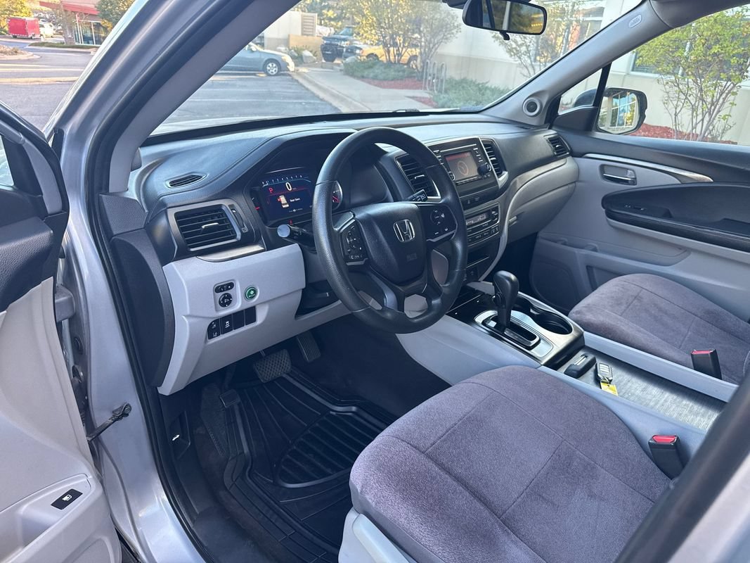 Used 2019 Honda Pilot LX image 28