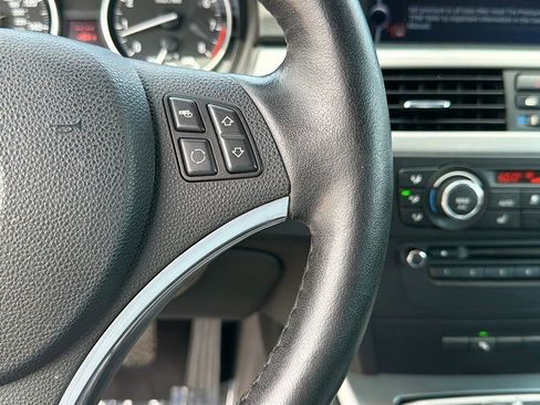 Used 2013 BMW 328i Convertible RWD image 34