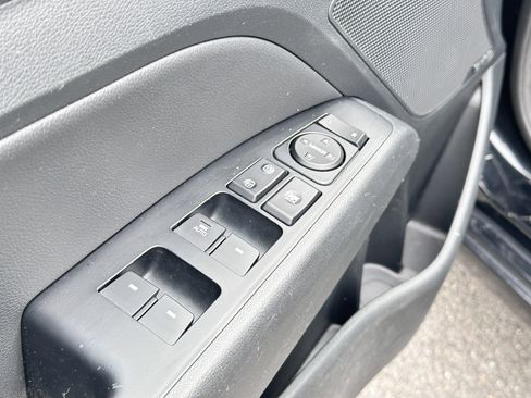 Used 2019 Hyundai Elantra Limited w/ Cargo Package FWD image 25