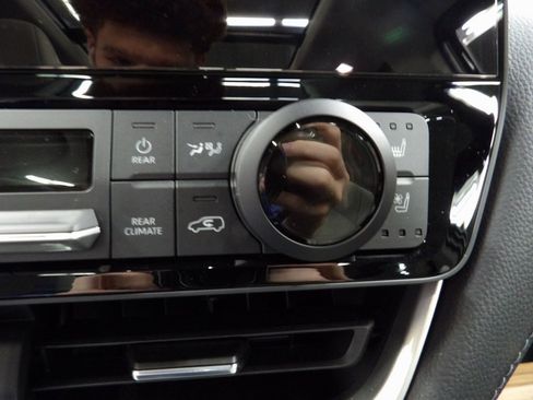 Used 2025 Toyota Grand Highlander AWD image 52