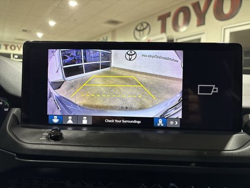 Used 2025 Honda Accord Sport image 18