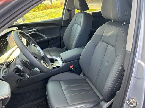 Used 2025 Audi Q5 Premium Plus w/ Premium Plus AWD/4WD image 7