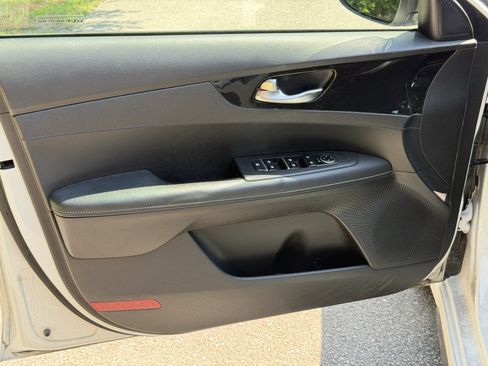 Used 2022 Kia Forte GT-Line FWD image 4