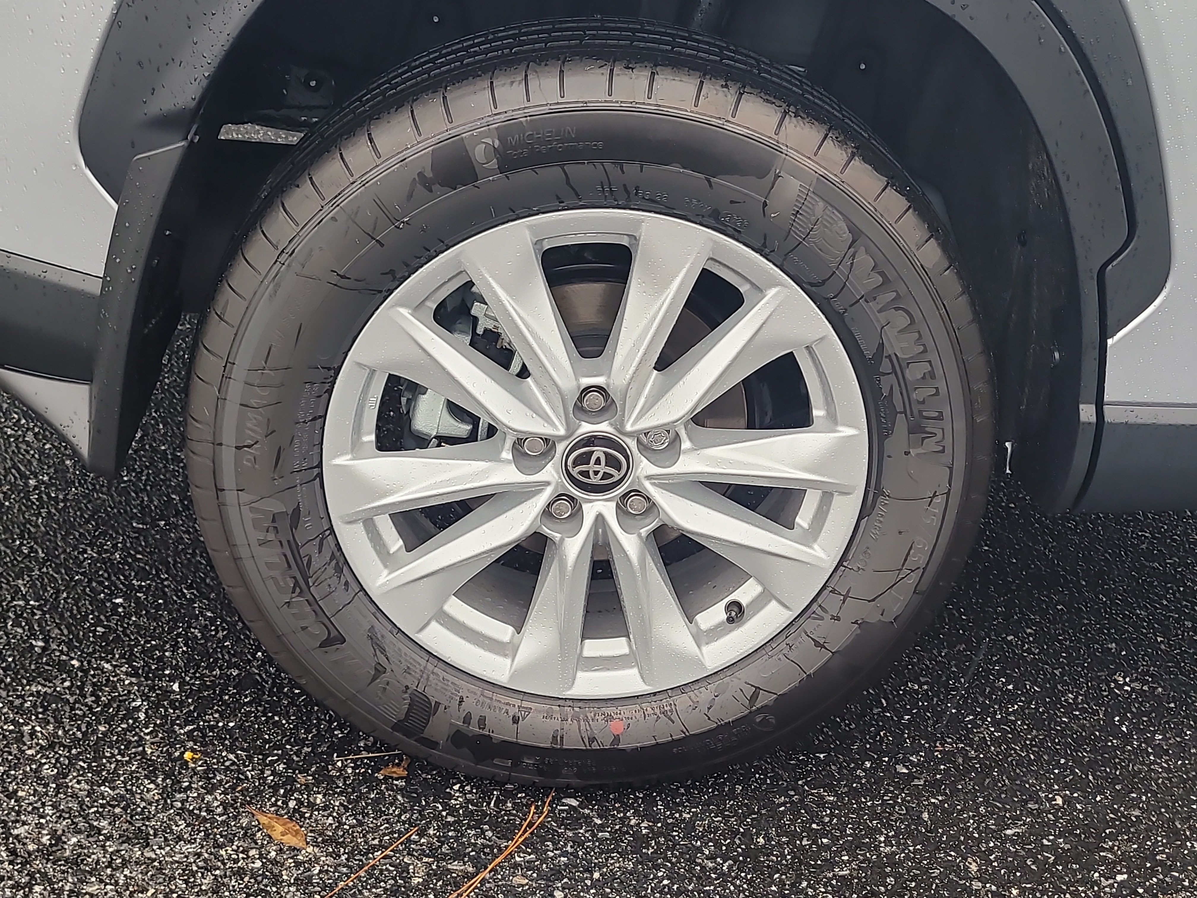 Certified 2026 Toyota Corolla Cross LE FWD image 10