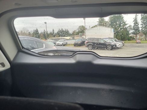 Used 2018 Nissan Rogue S image 13