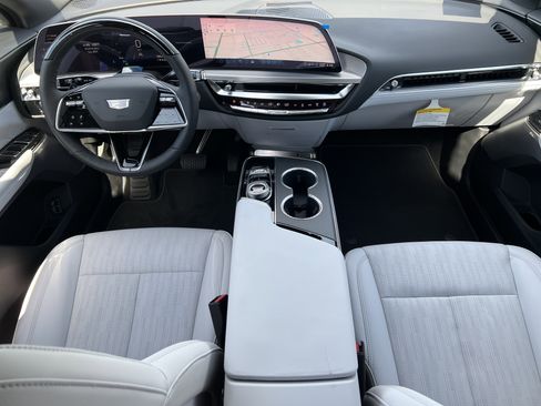 New 2025 Cadillac Lyriq Sport image 15