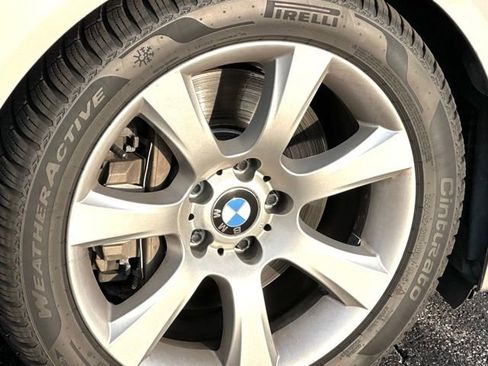 Used 2013 BMW 550i xDrive 550i xDrive image 11