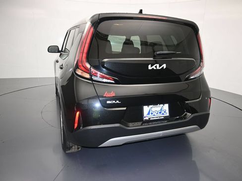 Used 2024 Kia Soul LX FWD image 23