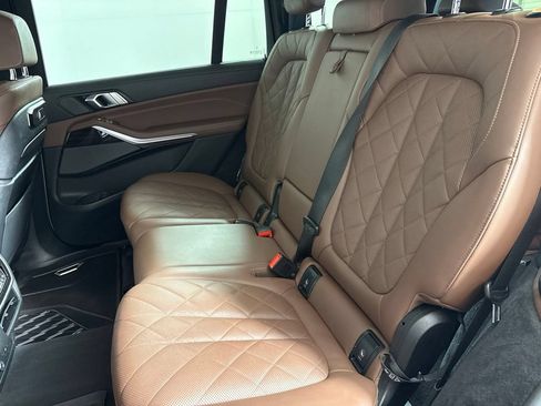 Certified 2024 BMW X7 xDrive40i w/ M Sport Package AWD/4WD image 30