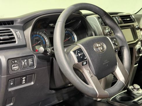 Certified 2019 Toyota 4Runner Limited AWD/4WD image 17