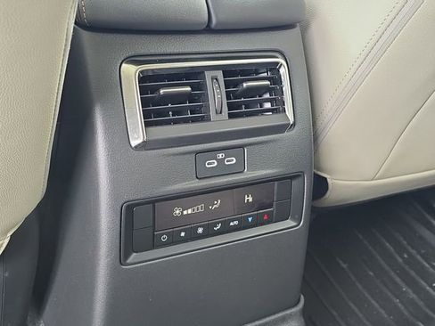 Certified 2024 MAZDA CX-90 3.3 Turbo w/ Premium Package image 29