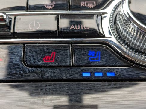 Certified 2023 Lincoln Nautilus Reserve w/ Equipment Group 201A image 23