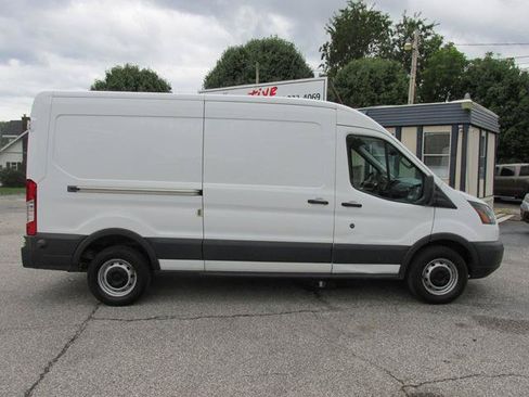 Used 2018 Ford Transit 250 148 Medium Roof RWD image 3