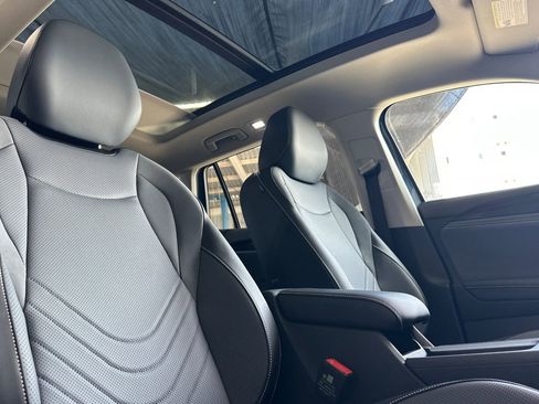 New 2026 Volkswagen Tiguan SE AWD/4WD image 15