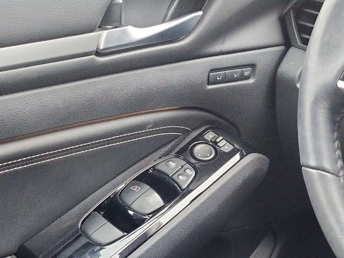 Used 2021 Nissan Altima 2.5 Platinum image 12