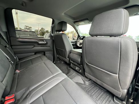 Used 2024 GMC Sierra 2500 SLT w/ LPO, GMC Protection Package image 19