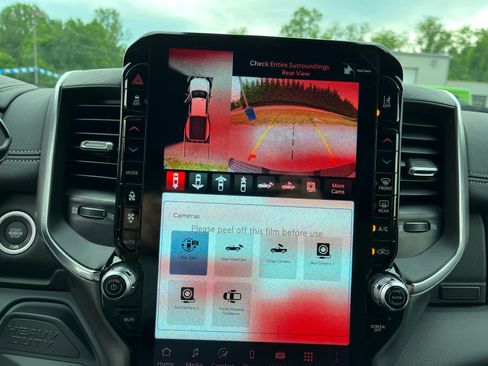 New 2026 RAM 3500 Laramie AWD/4WD image 18