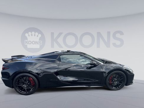 Used 2025 Chevrolet Corvette Z06 image 8