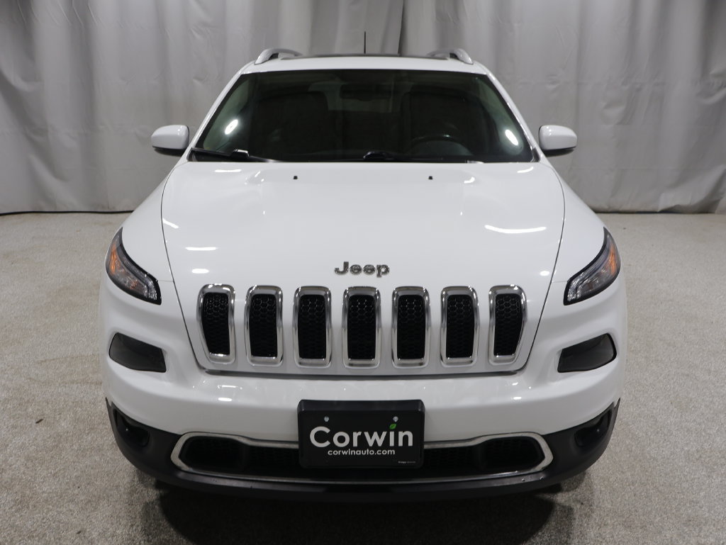 Used 2018 Jeep Cherokee Limited w/ Trailer Tow Group AWD/4WD image 9