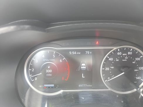Certified 2025 Nissan Versa SV FWD image 17