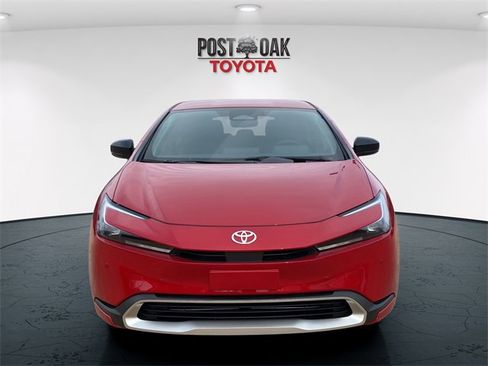 New 2026 Toyota Prius SE image 2