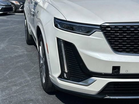 Used 2023 Cadillac XT6 Premium Luxury w/ Technology Package AWD/4WD image 10