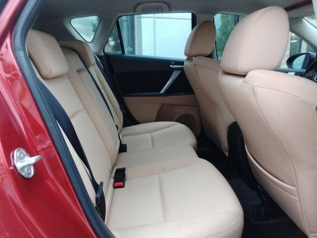 Used 2010 MAZDA MAZDA3 s Sport FWD image 12