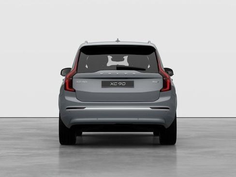 New 2026 Volvo XC90 B6 Plus w/ Protection Package Premier image 4