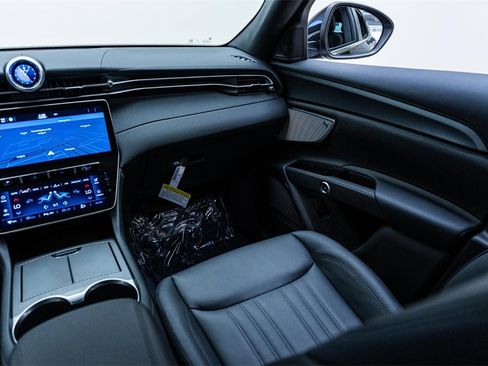 New 2024 Maserati Grecale GT image 41