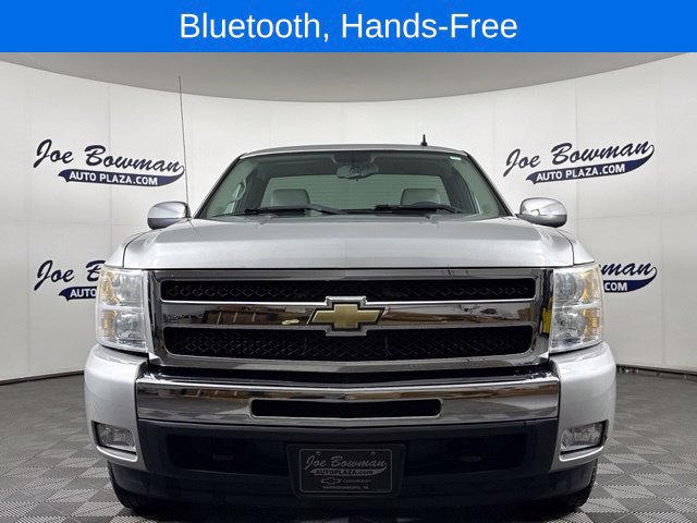 Used 2011 Chevrolet Silverado 1500 LT w/ Interior Plus Package AWD/4WD image 4