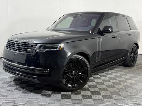 Used 2023 Land Rover Range Rover SE AWD/4WD image 1