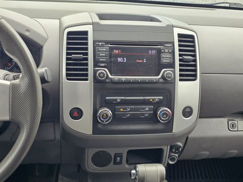 Used 2017 Nissan Frontier SV RWD image 17