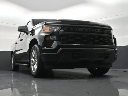 Used 2023 Chevrolet Silverado 1500 Custom RWD image 29