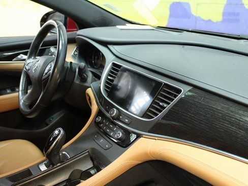 Used 2018 Buick LaCrosse Premium image 10