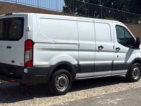Used 2018 Ford Transit 150 130 Low Roof RWD image 6
