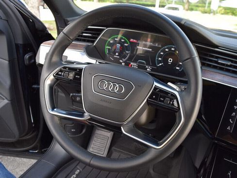 Used 2022 Audi e-tron Premium image 68