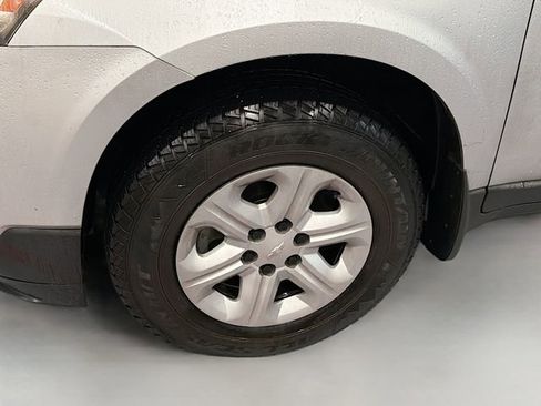 Used 2017 Chevrolet Traverse LS image 29