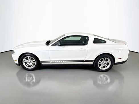 Used 2012 Ford Mustang Coupe RWD image 4
