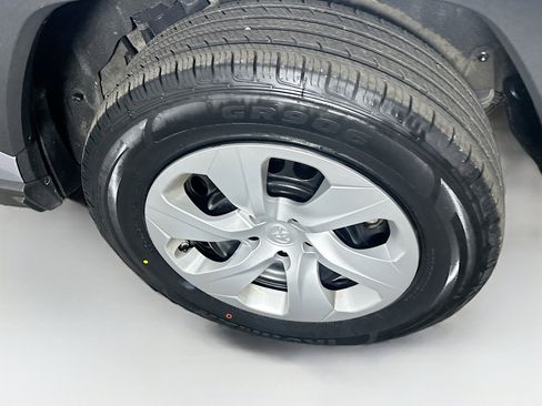 Used 2024 Toyota RAV4 LE image 11