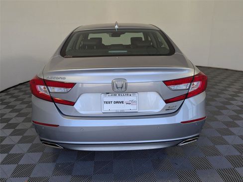 Used 2018 Honda Accord Touring image 26