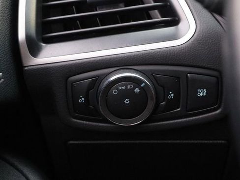 Certified 2024 Ford Edge SEL image 19