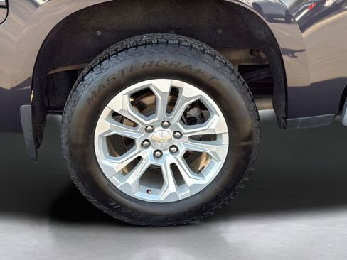 Used 2022 Chevrolet Silverado 1500 LTZ w/ LTZ Premium Package image 24