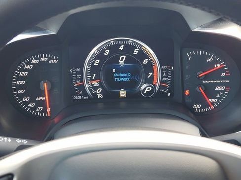 Used 2014 Chevrolet Corvette Stingray Coupe image 7