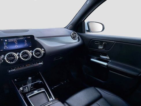 Used 2024 Mercedes-Benz GLA 250 image 21