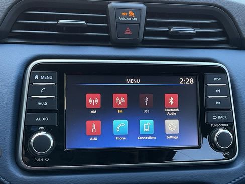 New 2025 Nissan Versa SV w/ Trunk Package image 28