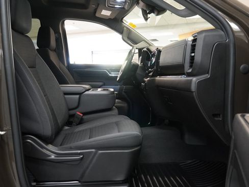 Used 2023 Chevrolet Silverado 1500 LT AWD/4WD image 26