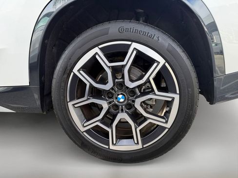 Used 2024 BMW X1 xDrive28i w/ Premium Package image 37