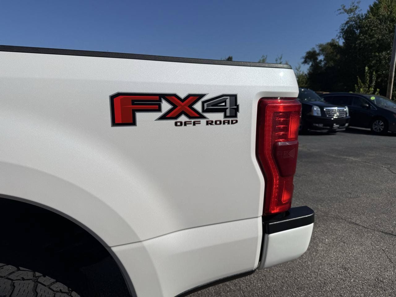 Used 2019 Ford F350 Platinum w/ Platinum Ultimate Package AWD/4WD image 13