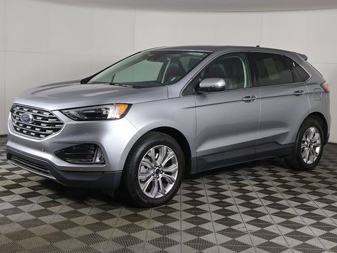 Used 2024 Ford Edge Titanium image 6