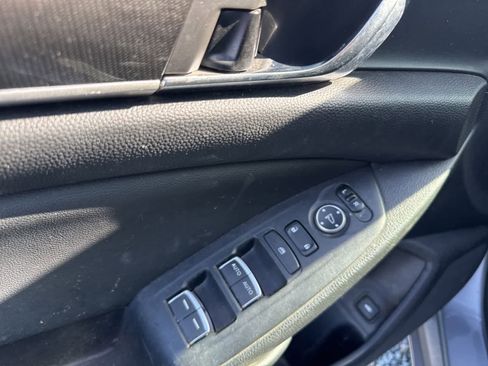 Used 2019 Honda Accord Sport image 19